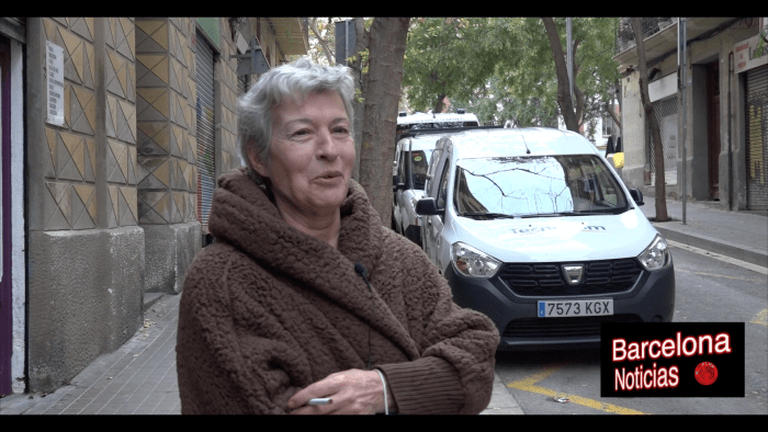 señora hablando sobre covid en barcelona y libertades de los ciudadanos
