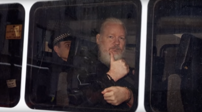 julian assange detenido