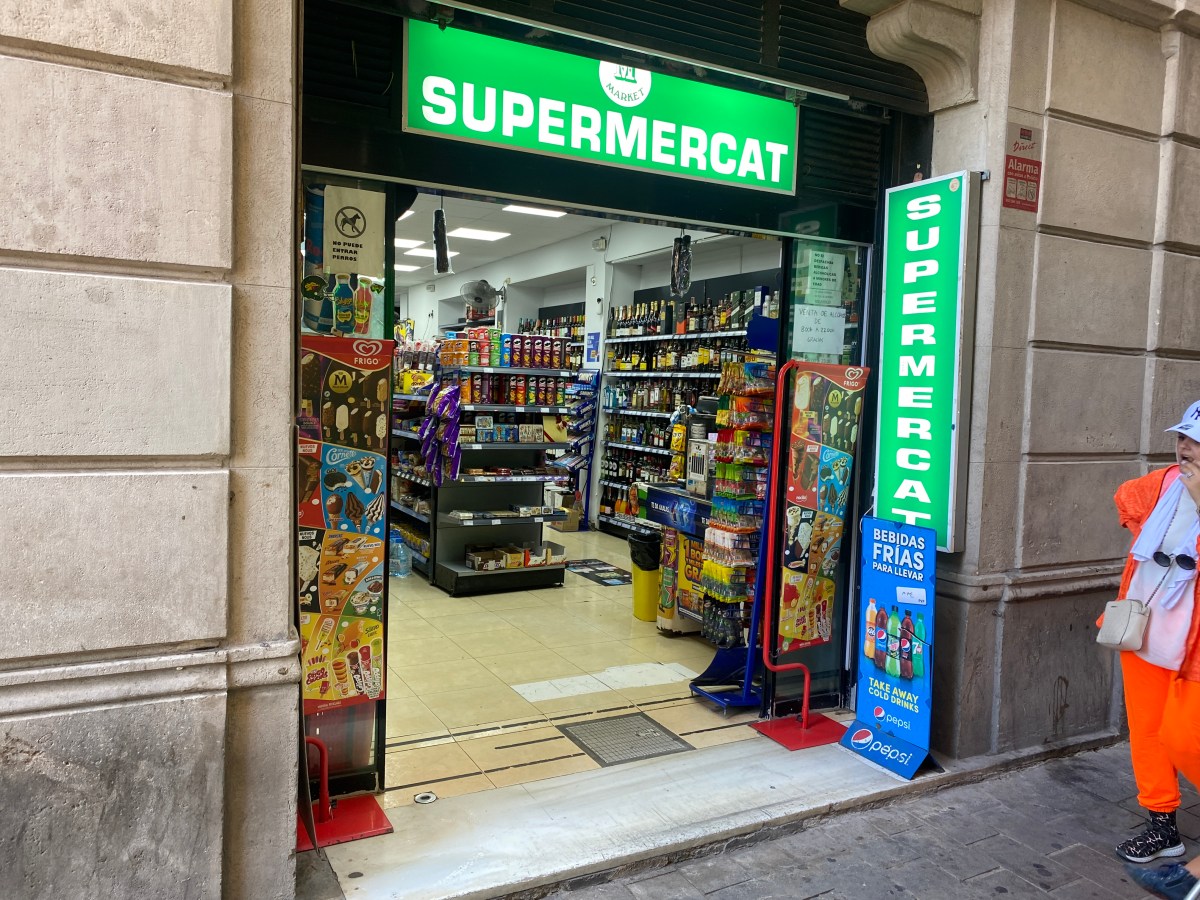 Proliferación masiva de Super-supermercados.