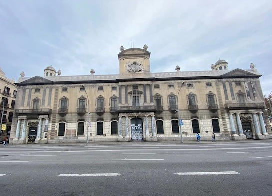 fachada-frontal-antigua-delegacion-de-gobierno-barcelona-noticias