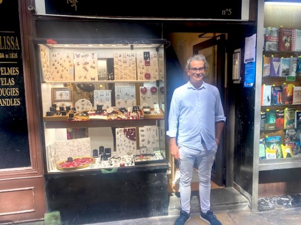 Sando Joyas Modernistas