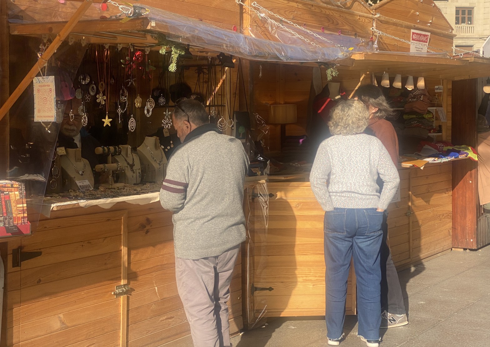 mercadillo-santa-lucia-barcelona-noticias