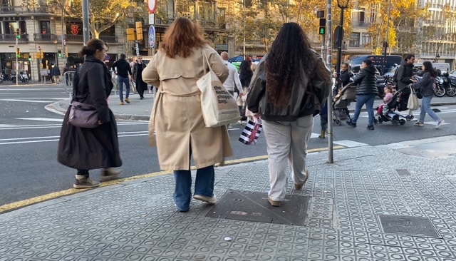 chicas-obesas-comprando-barcelona-noticias